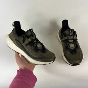 Adidas Ultraboost 21 Athletic Mens 7 Olive Green Lace-Up Low Top Running Sneaker